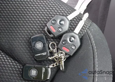 2017 Subaru Outback 2.5I Premium из США, поврежденный, VIN 4S4BSAFC9H3269162